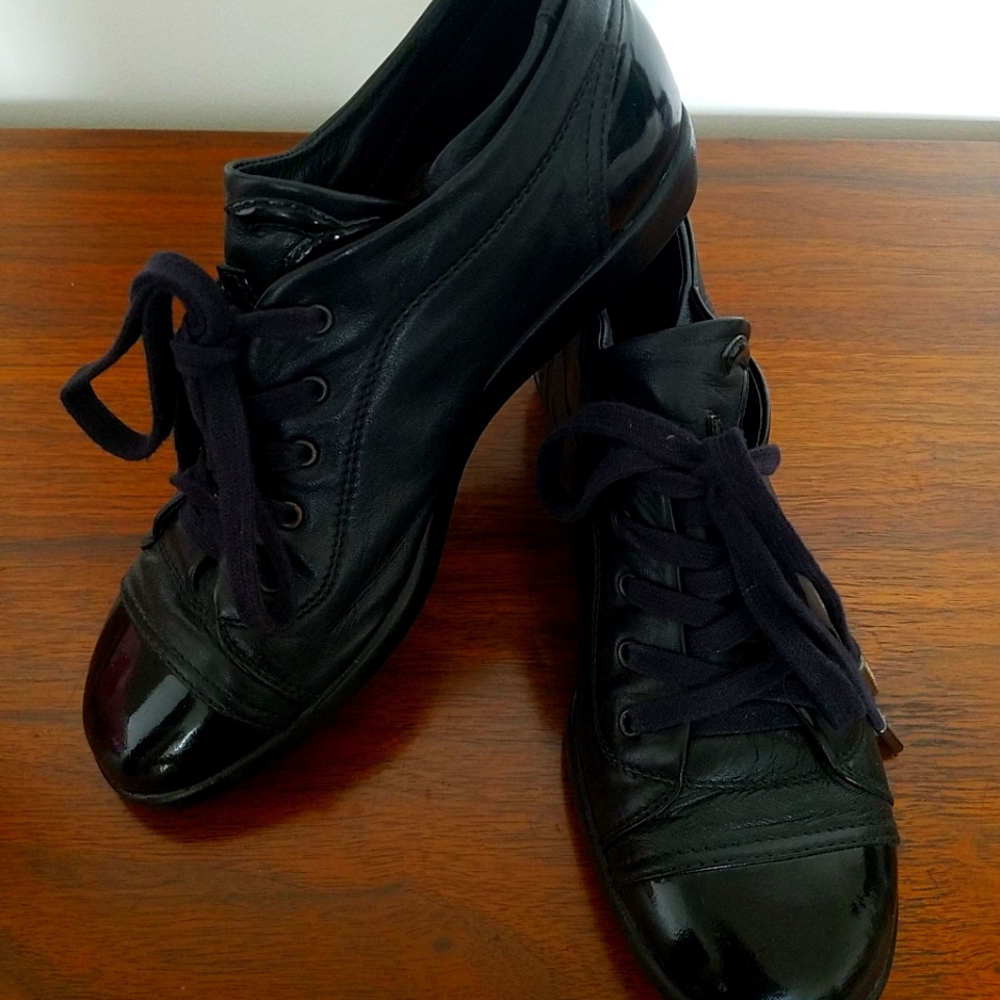 Chanel Black Vintage Shoes Sz 7